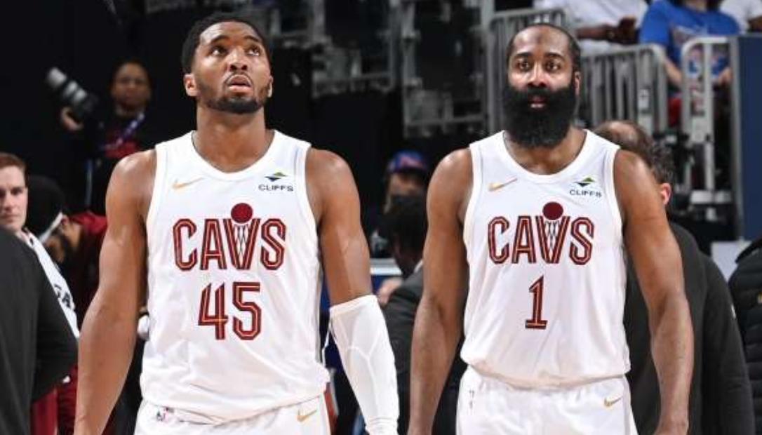 草草落幕！这支骑士的斗志远不如老詹带的湖人呢！
今日nba东决，尼克斯4-0横扫