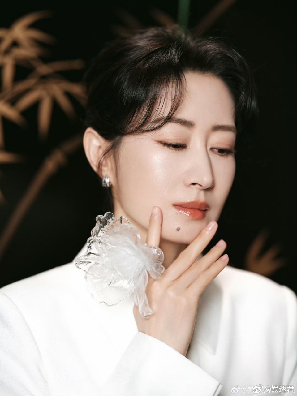 刘敏涛长文告别隐身的名字刘敏涛告别隐身的名字 葛文君这个角色真的太戳心了，可恨又