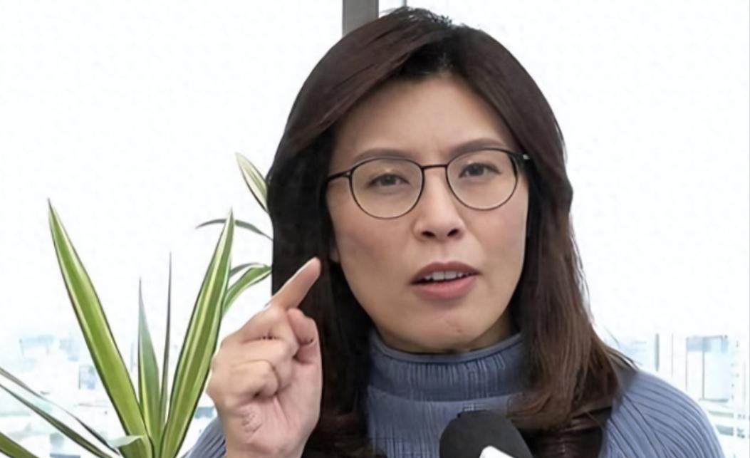 郑丽文公开喊话大陆：请大陆的一些朋友不要对台湾喊打喊杀。她强调说，要知道台湾被清