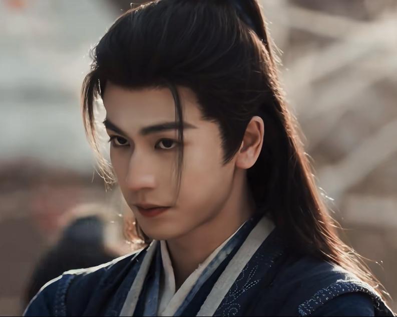 齐旻、谢征、魏严三人，都是一类人。

角色定位谢征是男主，人设也有屠城，水淹城池