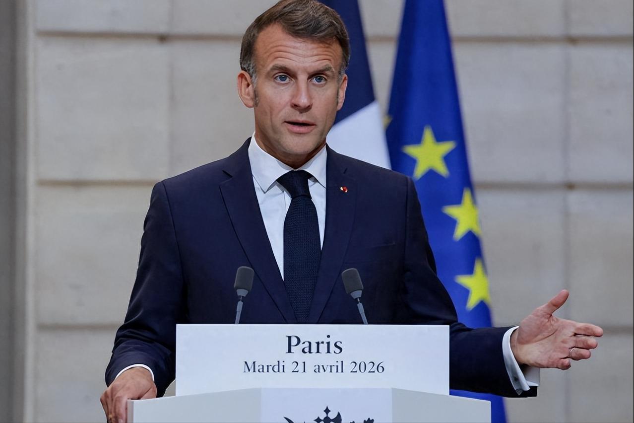 马克龙“下班前”放狠话，临走前居然放了个大招，中美俄全被他“拉黑”？

马克龙“