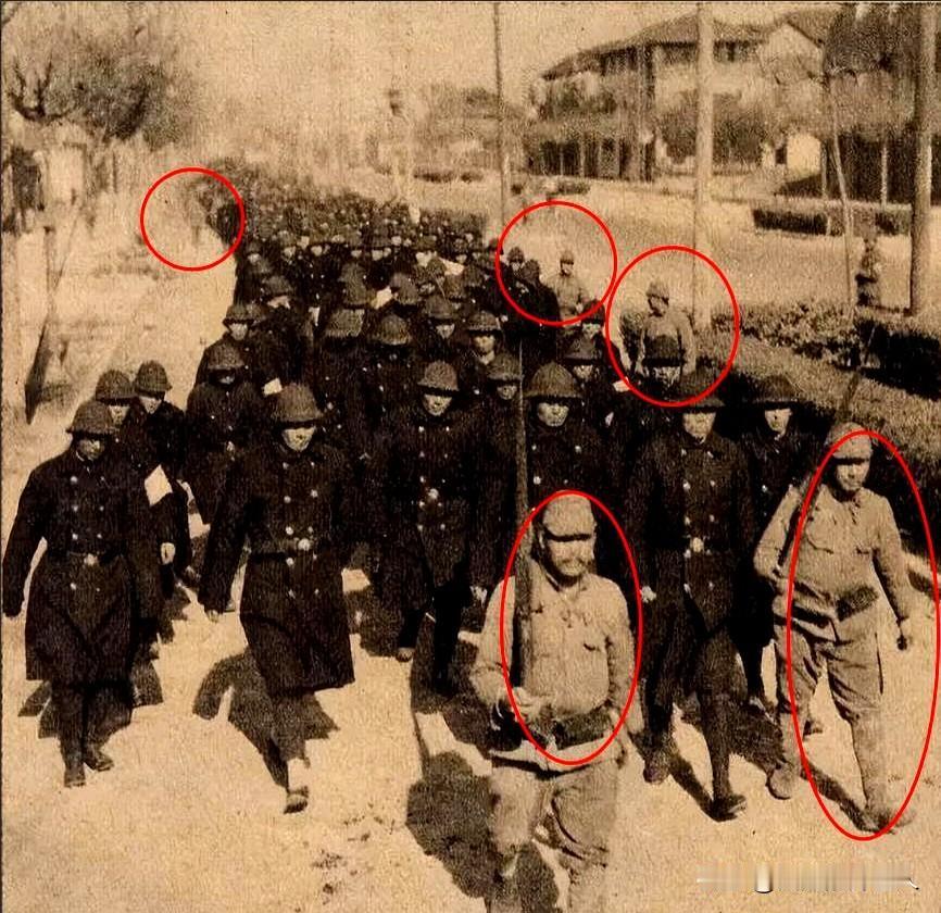 1937年，2000多名中国警察，被6个日本兵押往南京城郊屠杀！有人说：“如果有