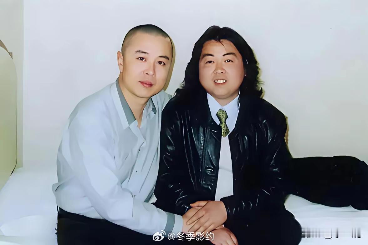 这是86版《西游记》唐僧的扮演者徐少华和他的妻子杨琨.徐少华慈眉善目，皮肤白皙，