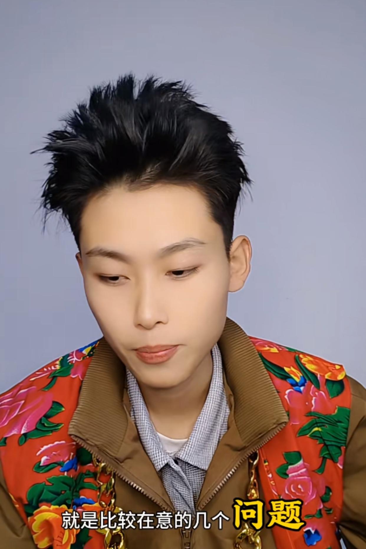 一觉醒来
泰安万达的外卖小哥最新回应来了
前晚救火，订单全超时被扣钱不说，警卫室