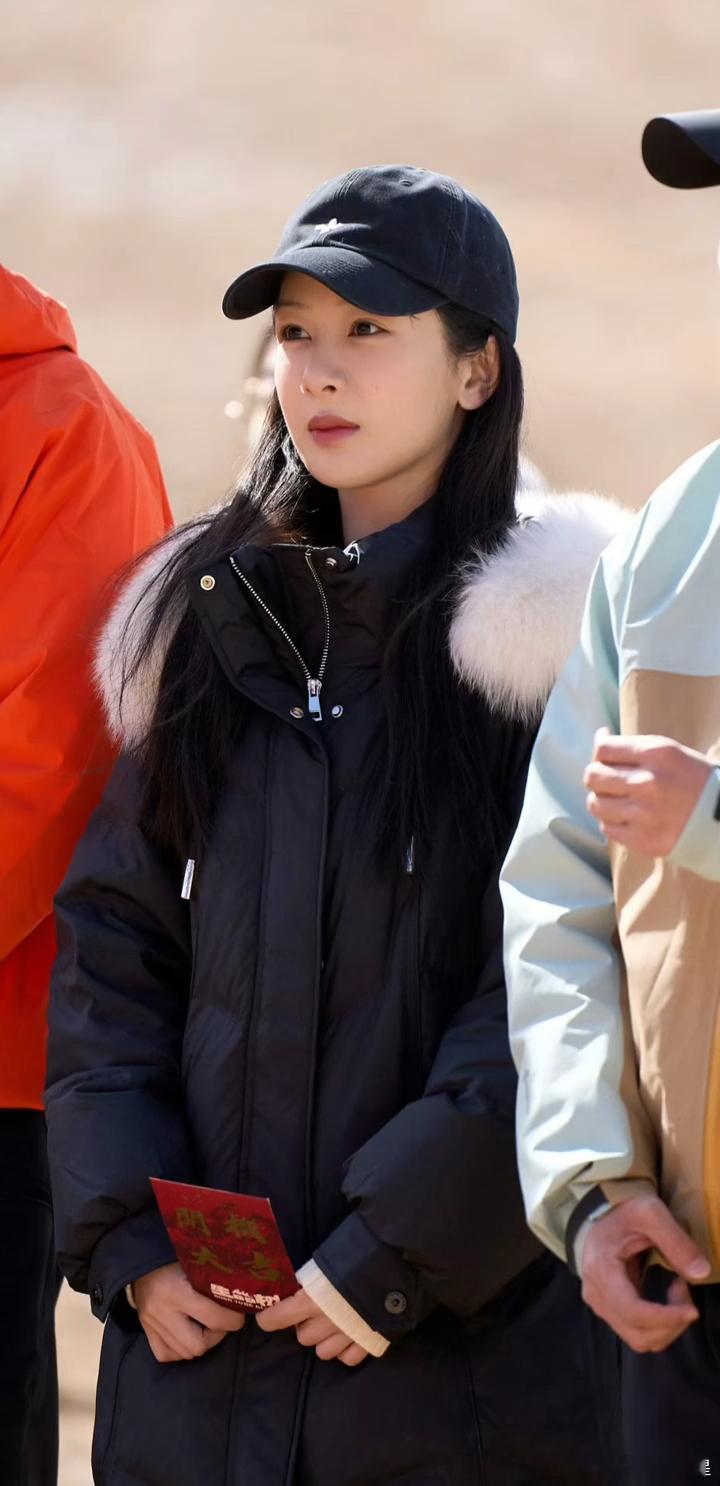 李雪侯鸿亮杨紫胡歌开机照杨紫生命树开机剧照！活力满满 ​​​
