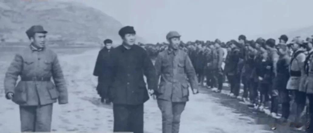 1944年11月，为增强华南抗日力量，八路军抽调第120师359旅，组成一支南下