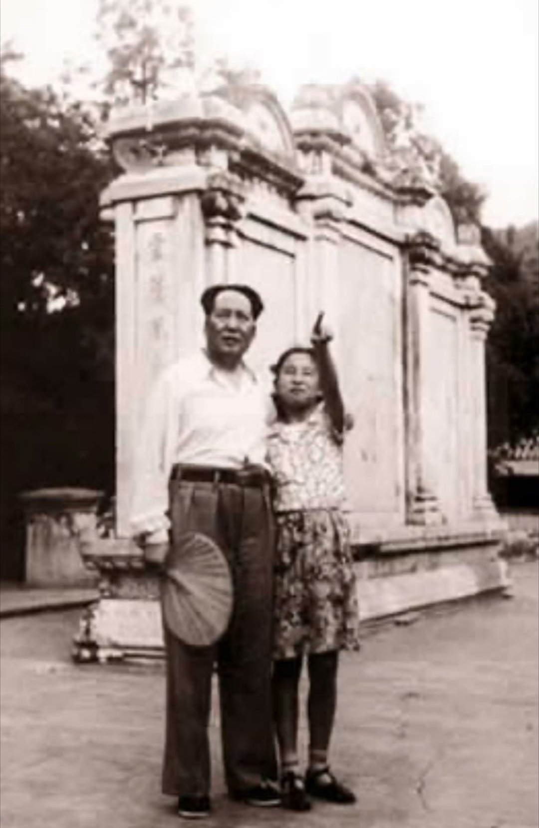 伟人，平凡如邻家大叔 