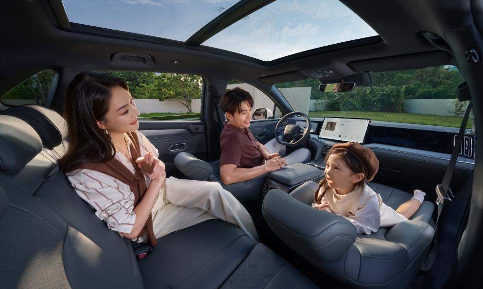 比亚迪2026款的秦宋都焕新了，2026款秦L DM-i与宋L DM-i、宋Pr