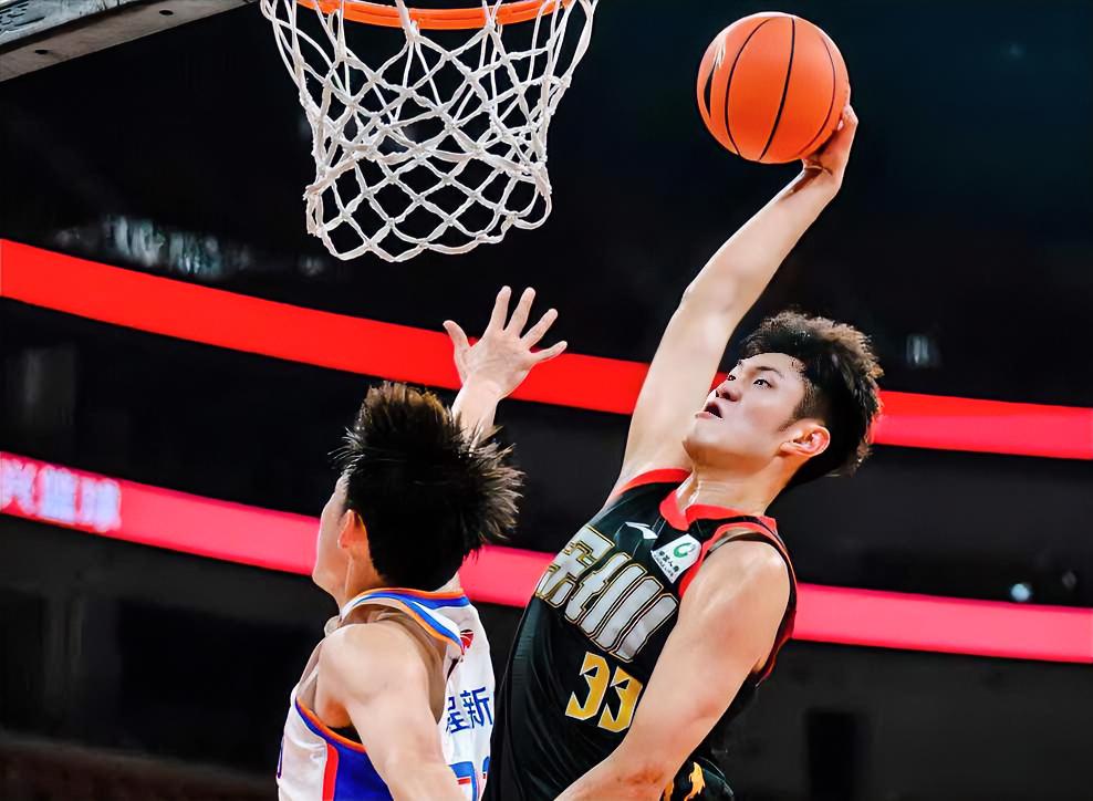 杀疯了！王浩然爆砍33分率深圳客场险胜山西，神仙球看嗨全场🔥

深圳马可波罗客