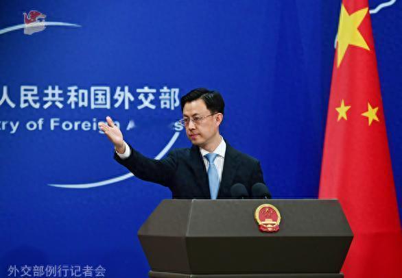 4月13日22时，美军中央司令部按总统指令启动封锁，目标对准所有进出伊朗港口的船