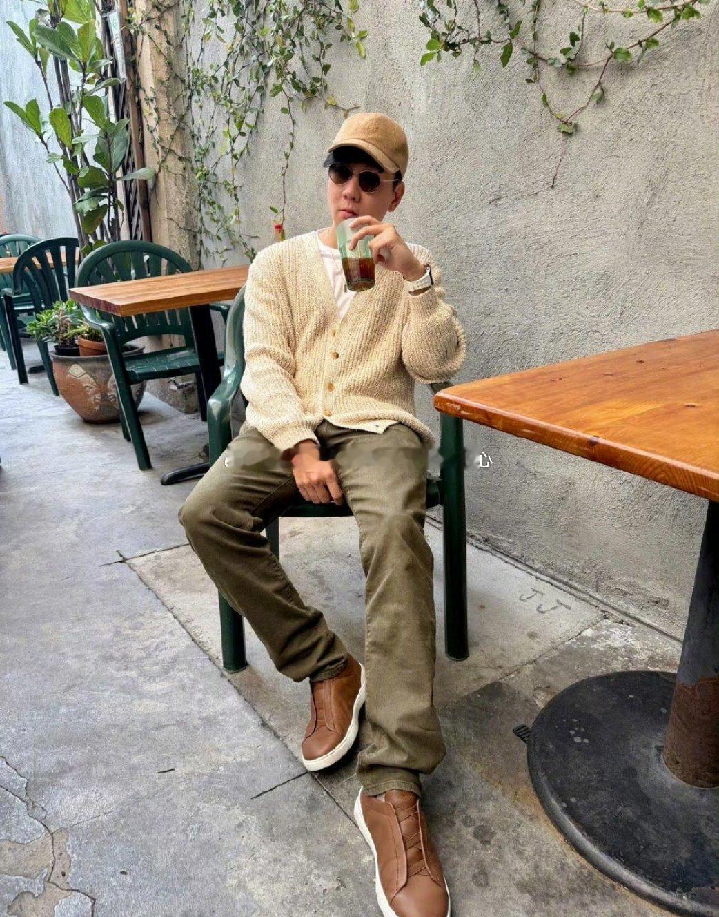 偶遇林俊杰七七逛街一沫真挚的情话偶遇林俊杰七七逛街！一沫真挚的情话