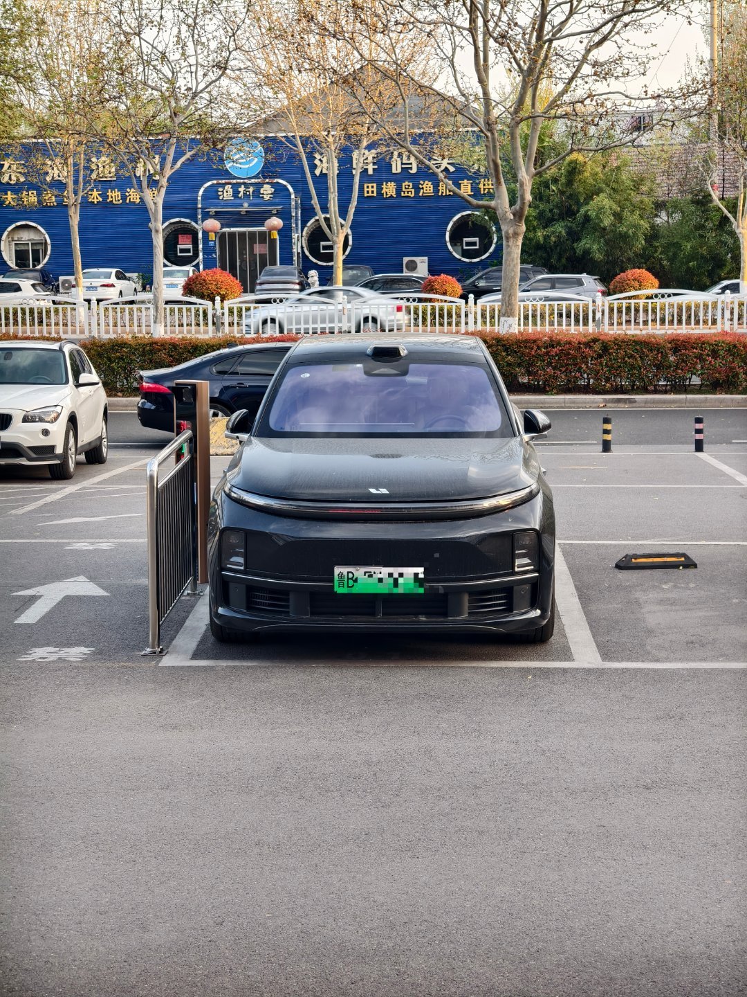 这车停的，算是个例吗？是不是有点刻板印象了…