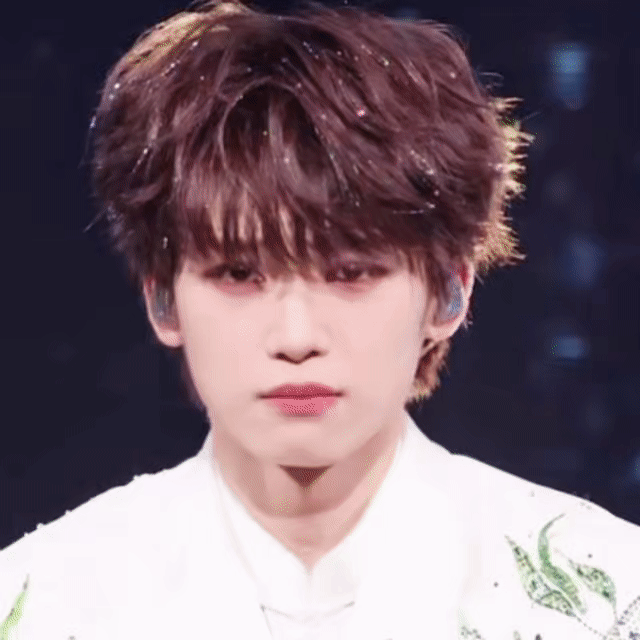 梓渝你妈有点想你了 