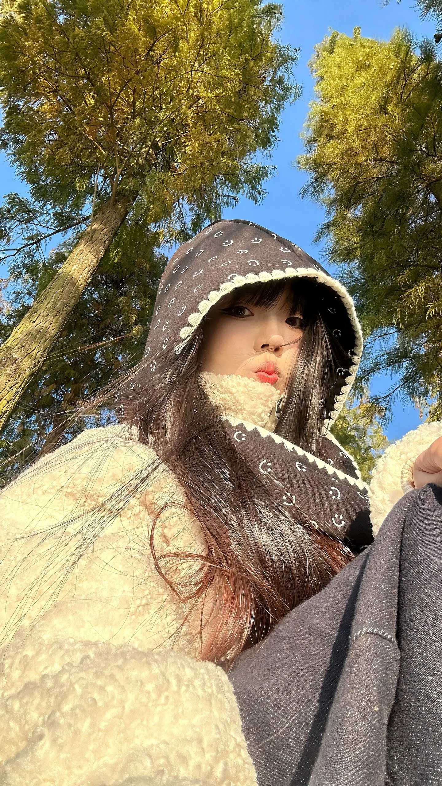 快看 我在冬天拍到了秋天🍂。