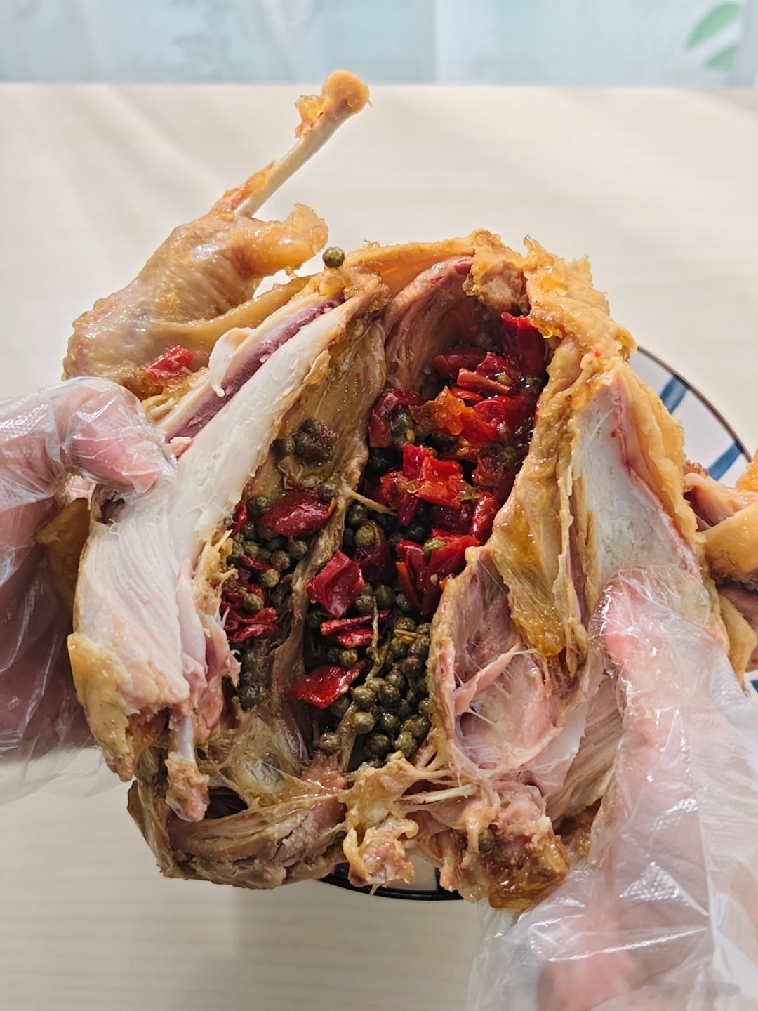 今日下午茶：立早记手撕椒麻鸡加热后更入味，拌匀后又麻又辣！ ​​​