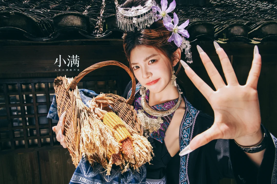 让我看看谁还没跟苗寨的网红小猫咪合照！
