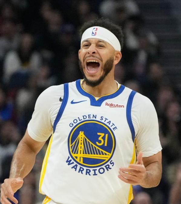 沾了哥哥的光，赛恩斯库里伤情未愈，归期迟迟未定！

估计很多人都已经忘记了，勇士