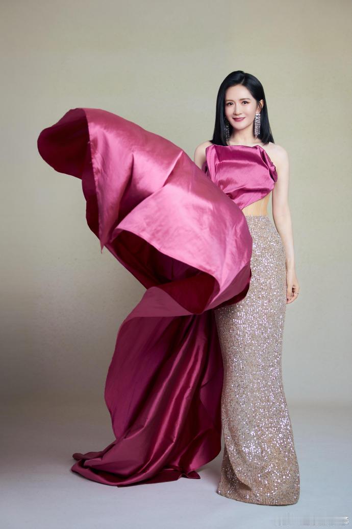 娜就聊姐姐乘风直播 谢娜全新访谈暖心开播，倾听姐姐们的真实心声，感受舞台之外的温