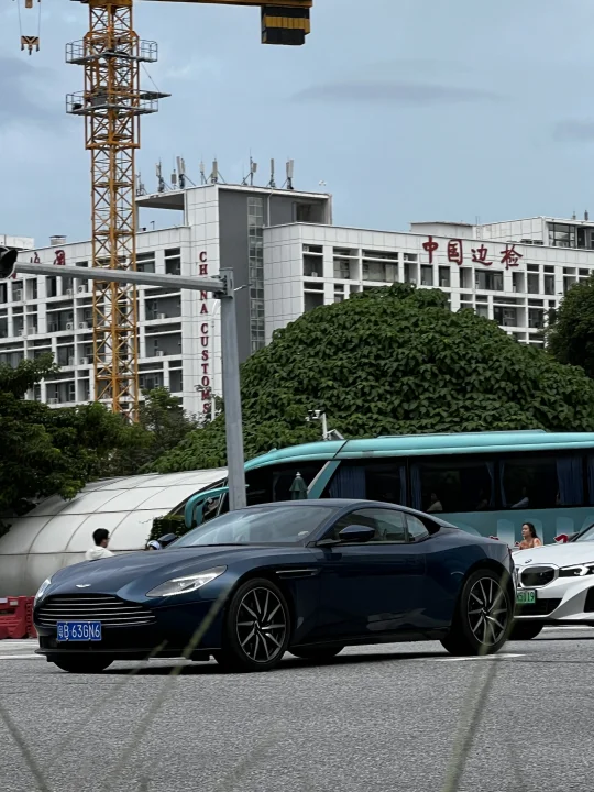 深圳湾豪车