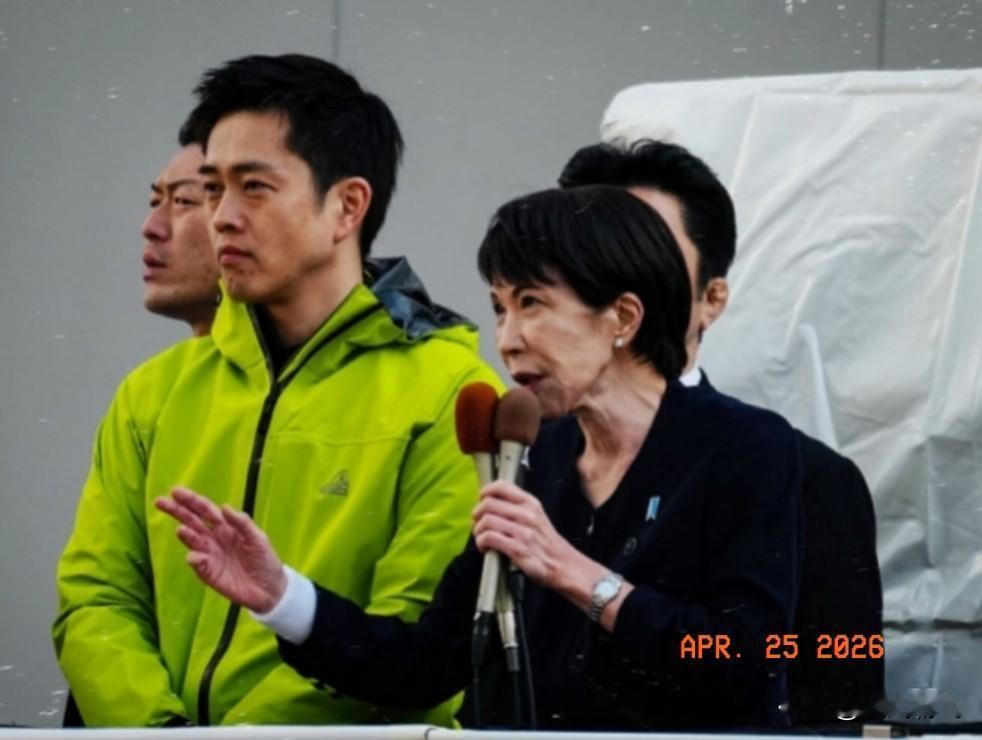 日本议员当面质问高市早苗：北方四岛你说是日本的，那为什么不去找俄罗斯要，专门盯着