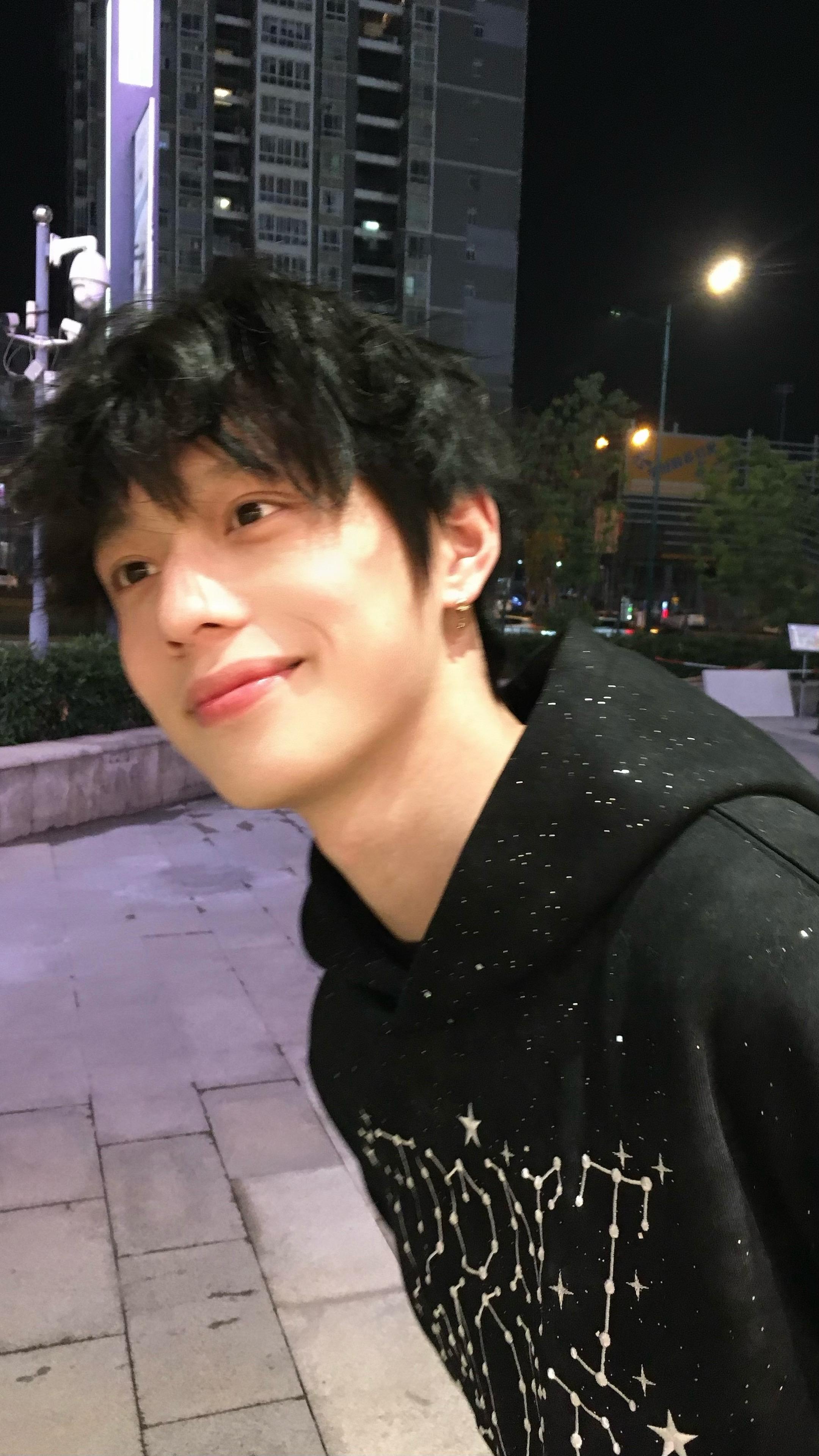 香榭丽大街弥漫浪漫气息