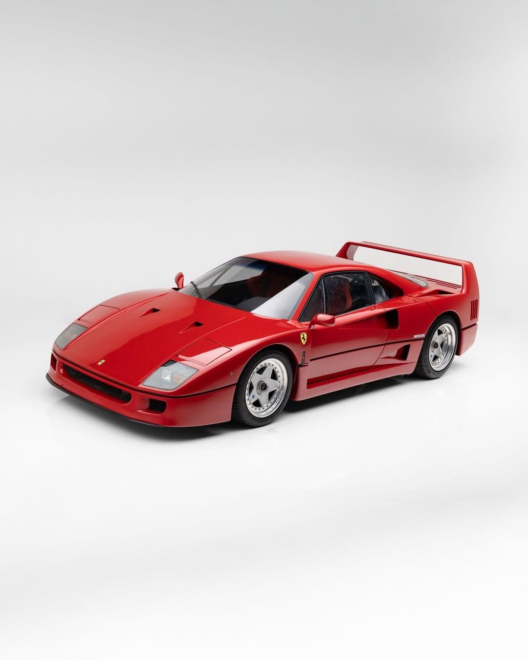 最新F40？只有360km的F40将拍卖。行驶里程只有360km的F4...