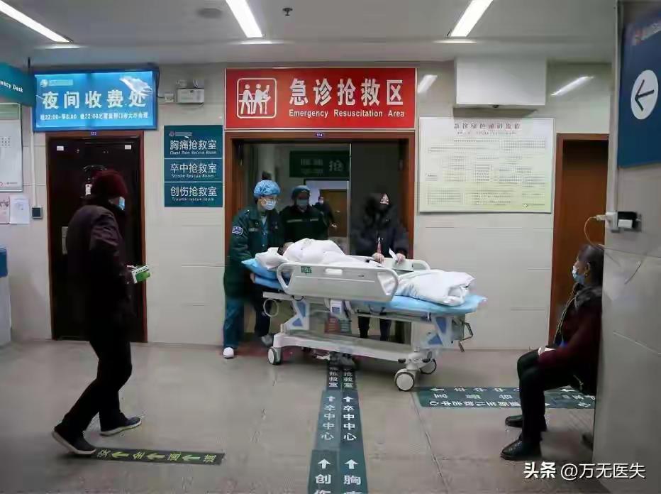 23岁姑娘头痛就医一小时后离世，医生痛心疾首：这病专挑年轻人下手，喉咙痛出现这5