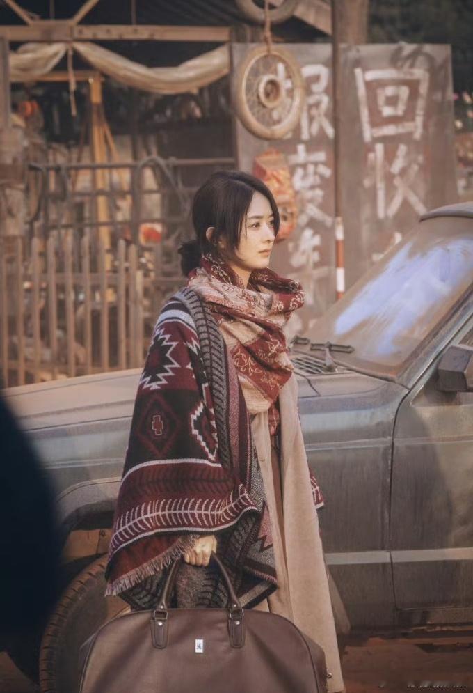 赵丽颖成为李红樱的那些日子 ​​​