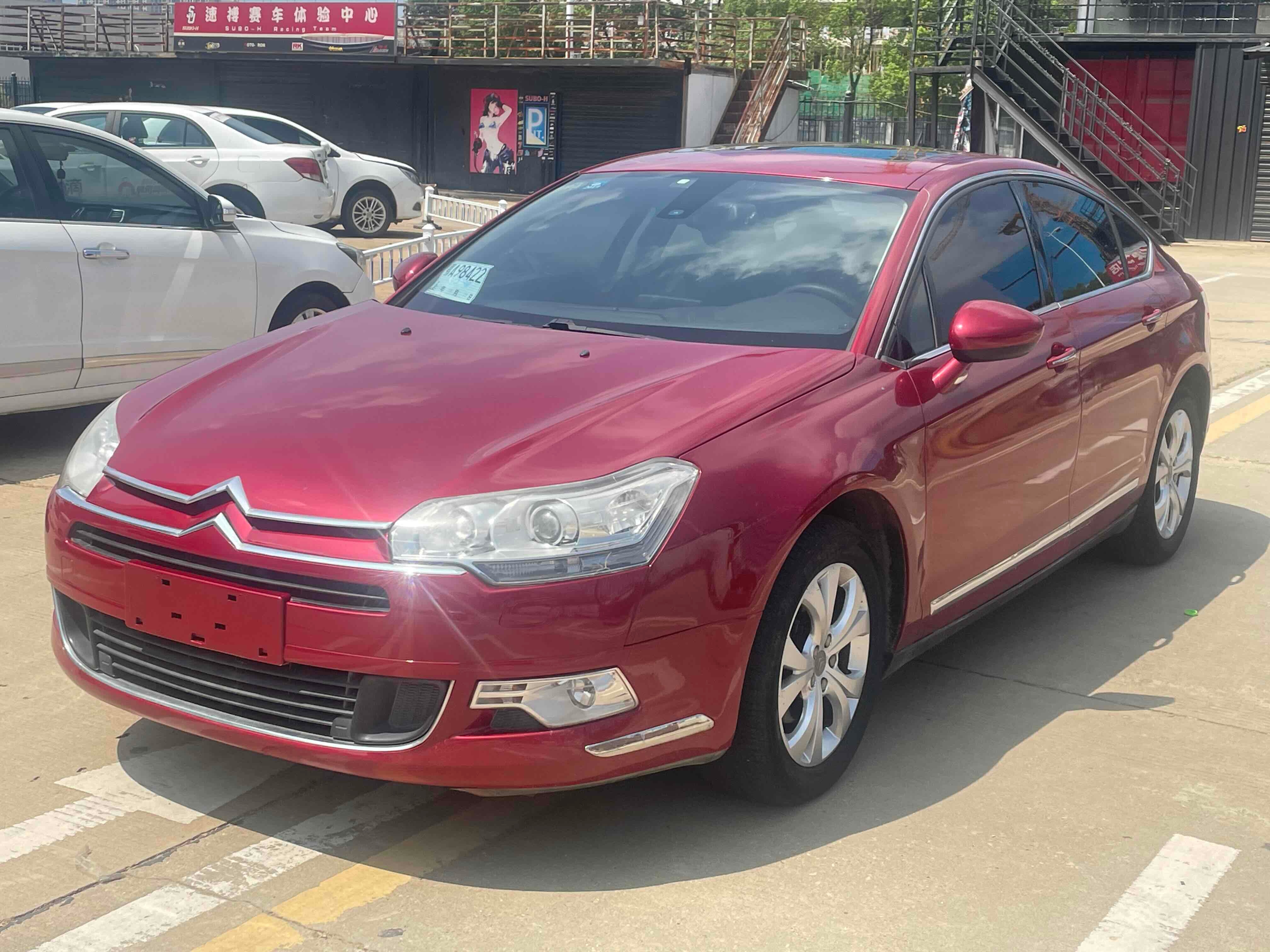 你能想到吗？这么大的一台B级车、1.68万能定，还能小刀一点点。2011年10月