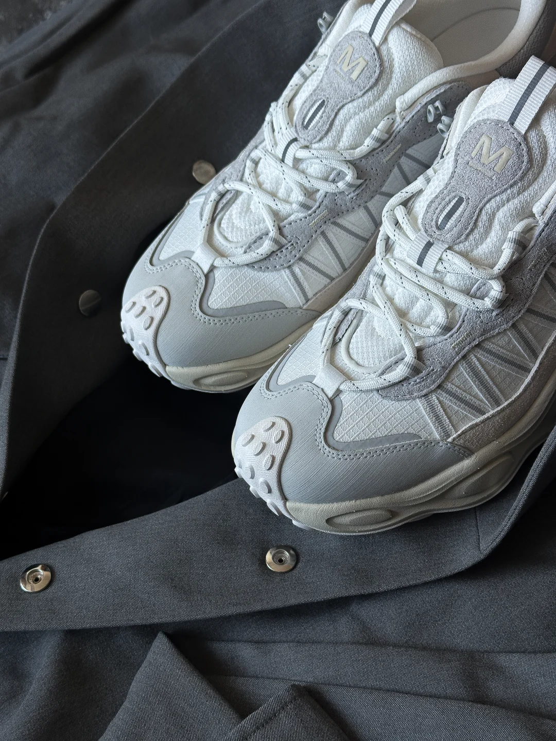 一步宇宙🌕｜精智与雅痞的牵线搭子👟