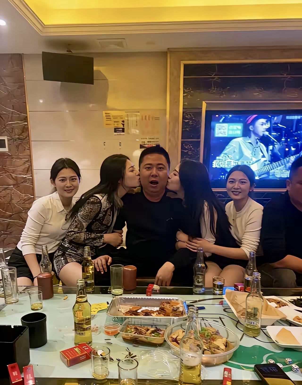 我老板的工程款下来了😏