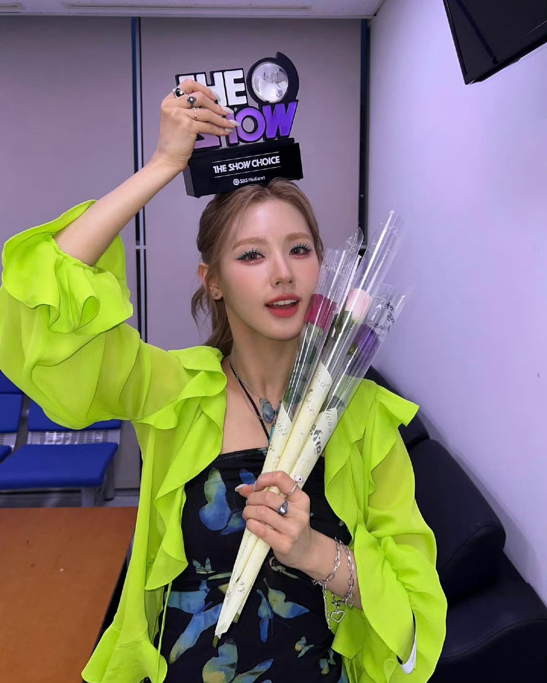 赵美延 [送花花]赵美延人气实力双top 那年今日｜220503三年前的今天 美