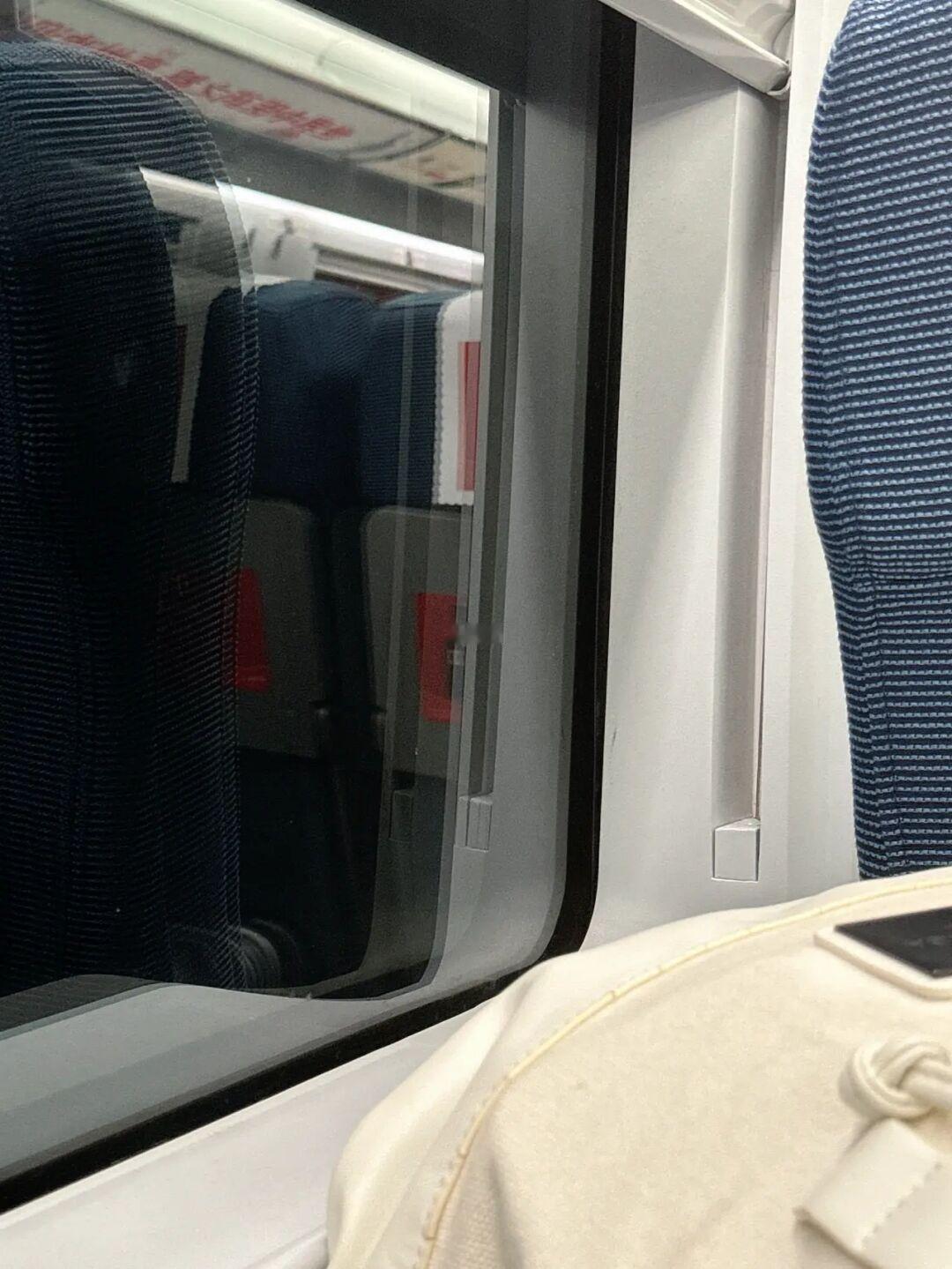 又到了坐高铁去学校上课的日子