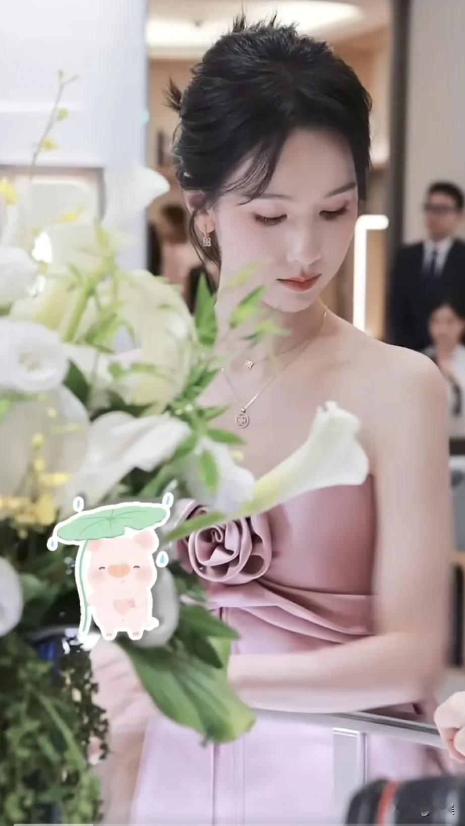 陈都灵