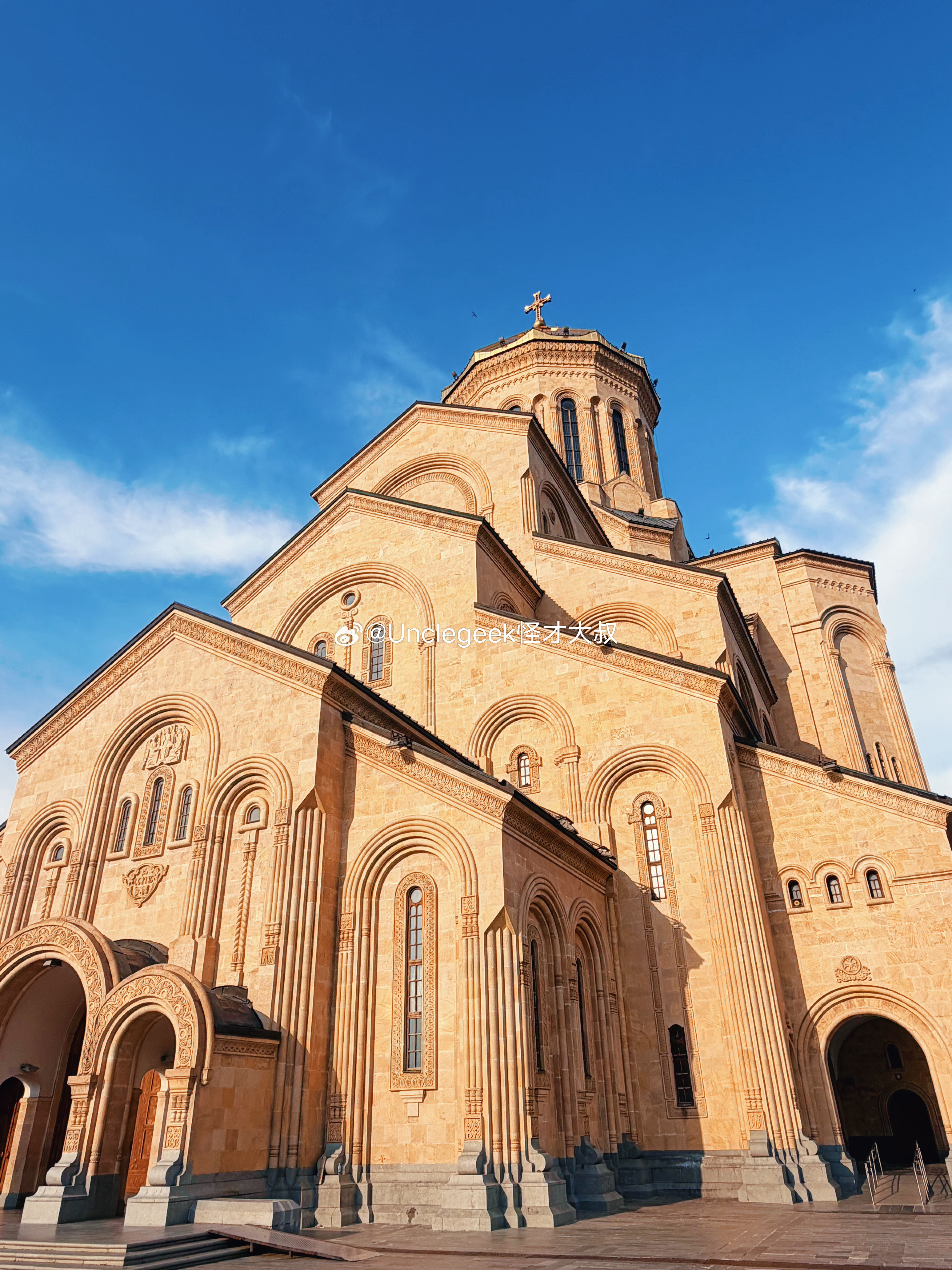 第比利斯🇬🇪圣三一大教堂至高点⛪ 格鲁吉亚·第比利斯圣三一大教堂