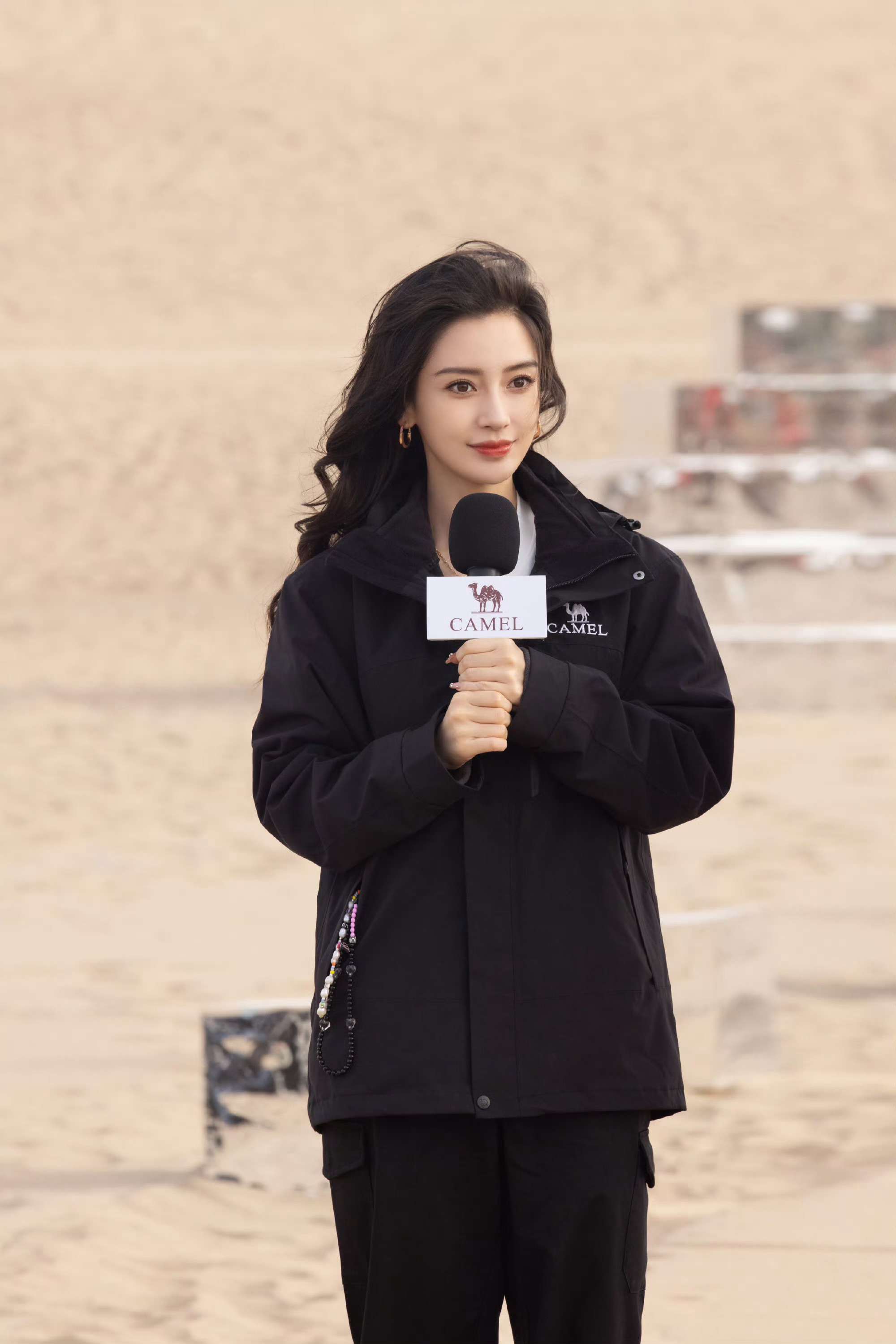 angelababy  yyangelababy 如果风能将我对你的思念传递给你