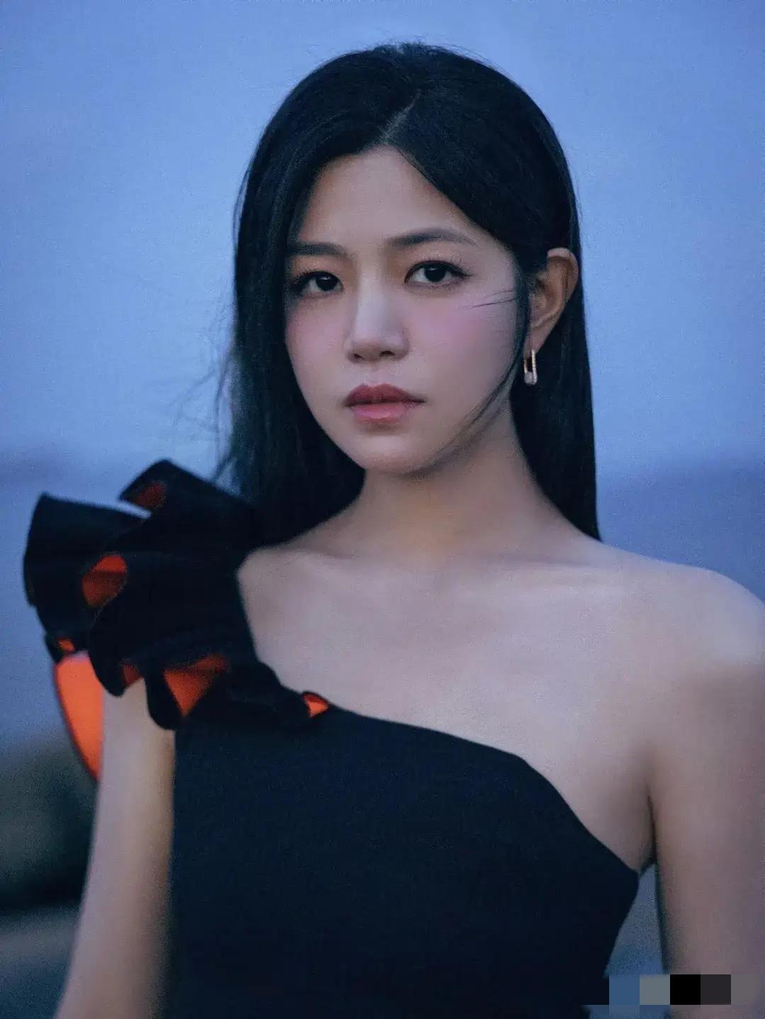 爆雷啊，半个娱乐圈都要为此付出相应的职责。

就在近日，一个号称是“澳洲进口”的