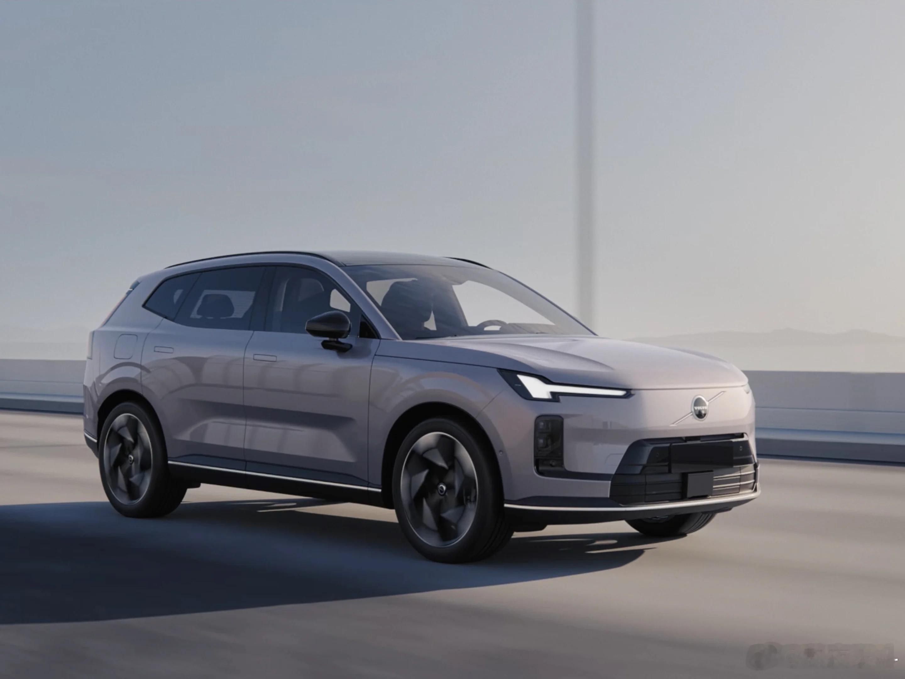 沃尔沃XC70的7款外观颜色霞光灰 图1水晶白 图2玛瑙黑 图3牛仔蓝 图4薄雾