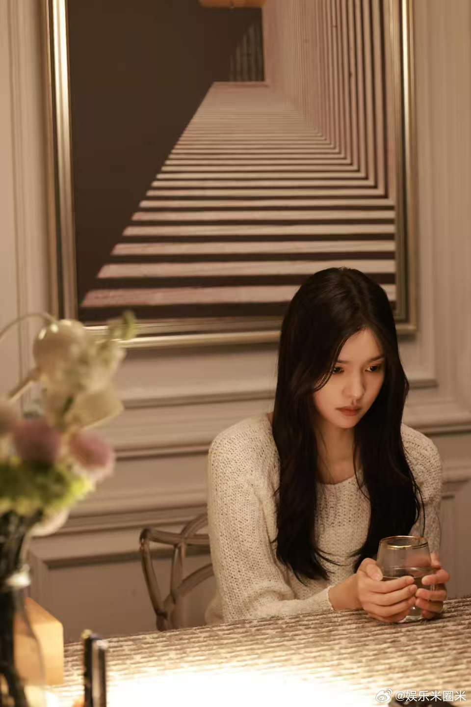 张艺上重生在马栏山当女团张艺上浪姐妆造必有kpop指点 这造型把她的清冷甜平衡得