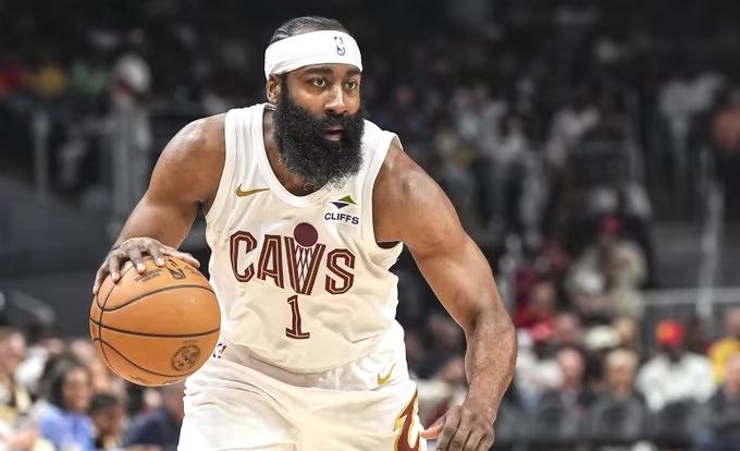 骑士主场战猛龙胜率高达61%，哈登的球队有望拿下这场关键的天王山之战。

明天上