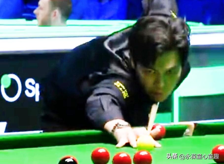 巡回锦标赛开杆，霍金斯与塔猜亚战成2-2平，均保留晋级希望！
 
 
北京时间3