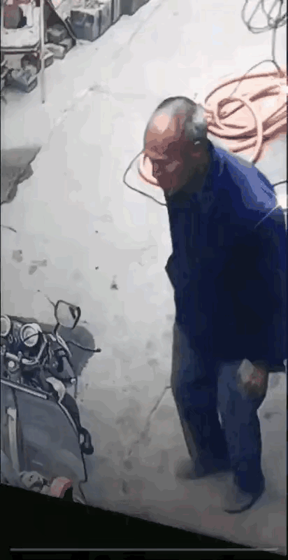 车主是谁？出来吧。
喜提帮别人养老一份，不得拒绝。