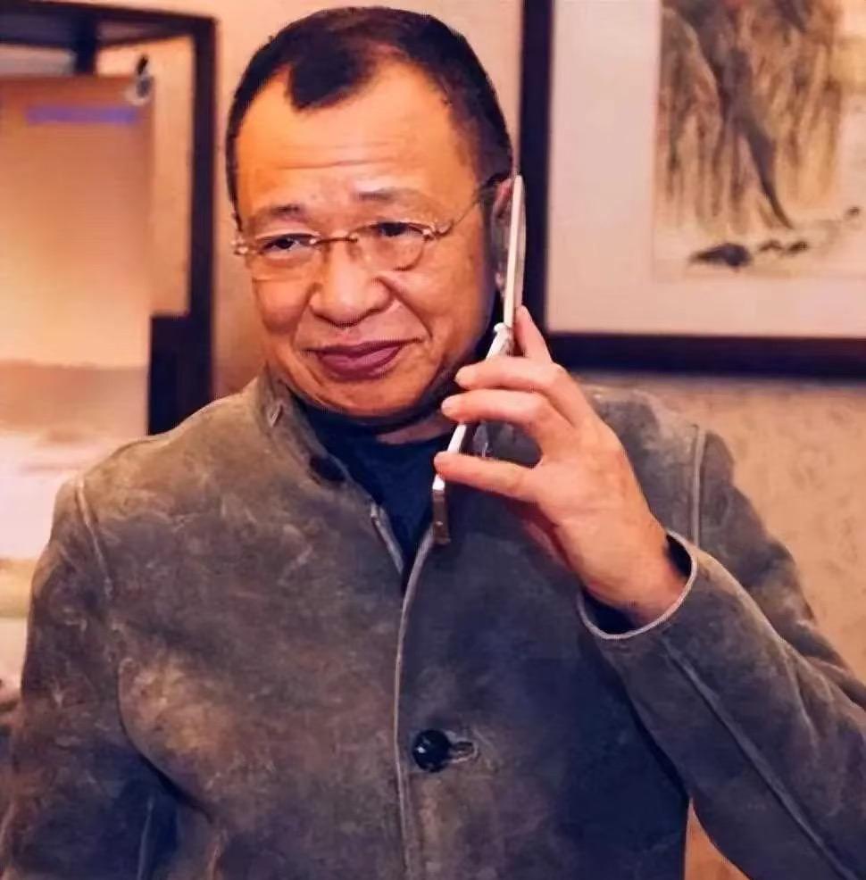 TVB老戏骨许绍雄，曾说过：
人生苦短，来日并不方长。

欢喜哥许绍雄去世
不仅