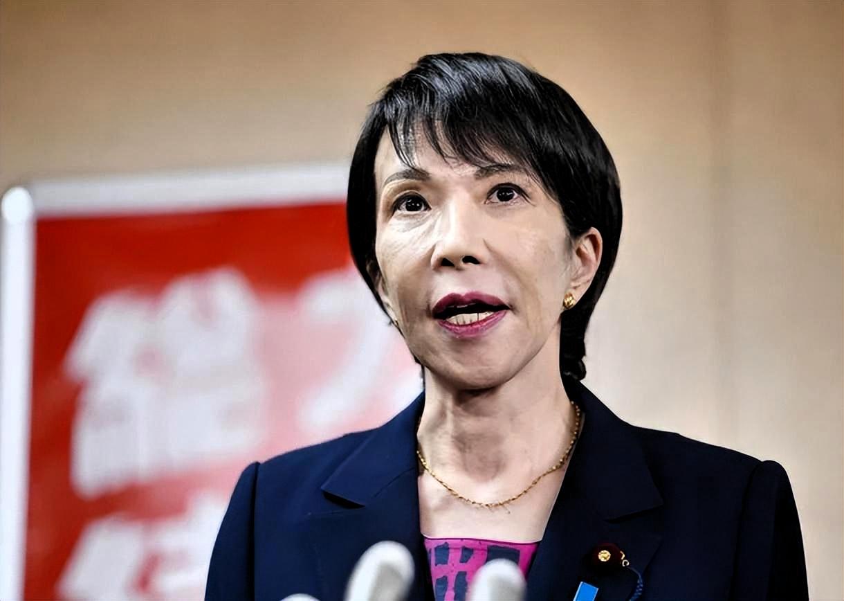 东瀛鹰婆放厥词，
话音未落吃闷棍。
俄国懒得发请柬，
导弹空降当“贺礼”。

中