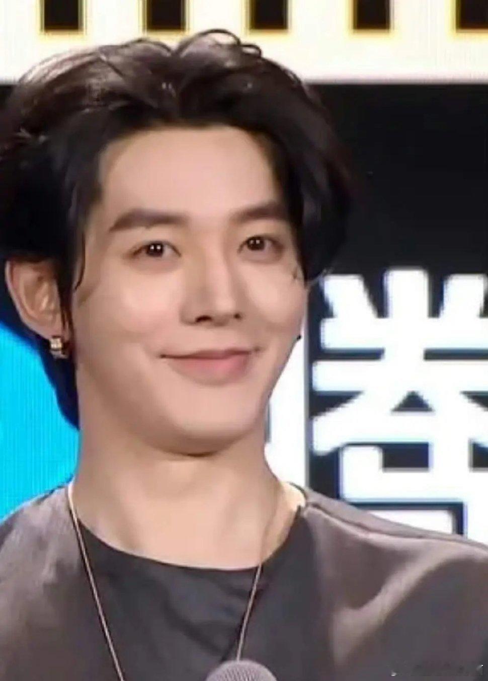 这是邓为啊，粉丝还等着艳压呢 ​​​