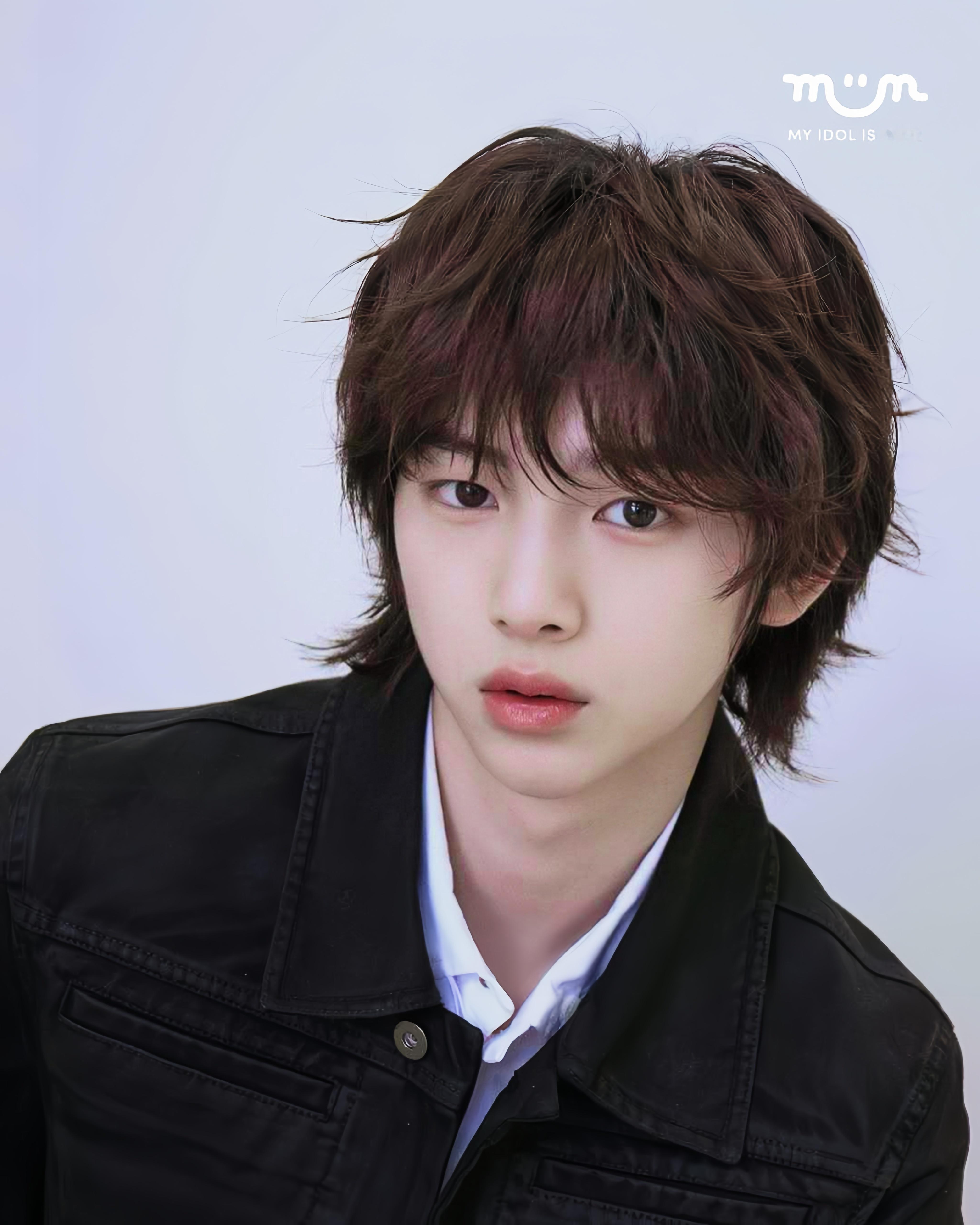 0000祝嘉荣家里条件不好，她就把零用钱全都省下来，给他买辅导书、好看的衣服和昂