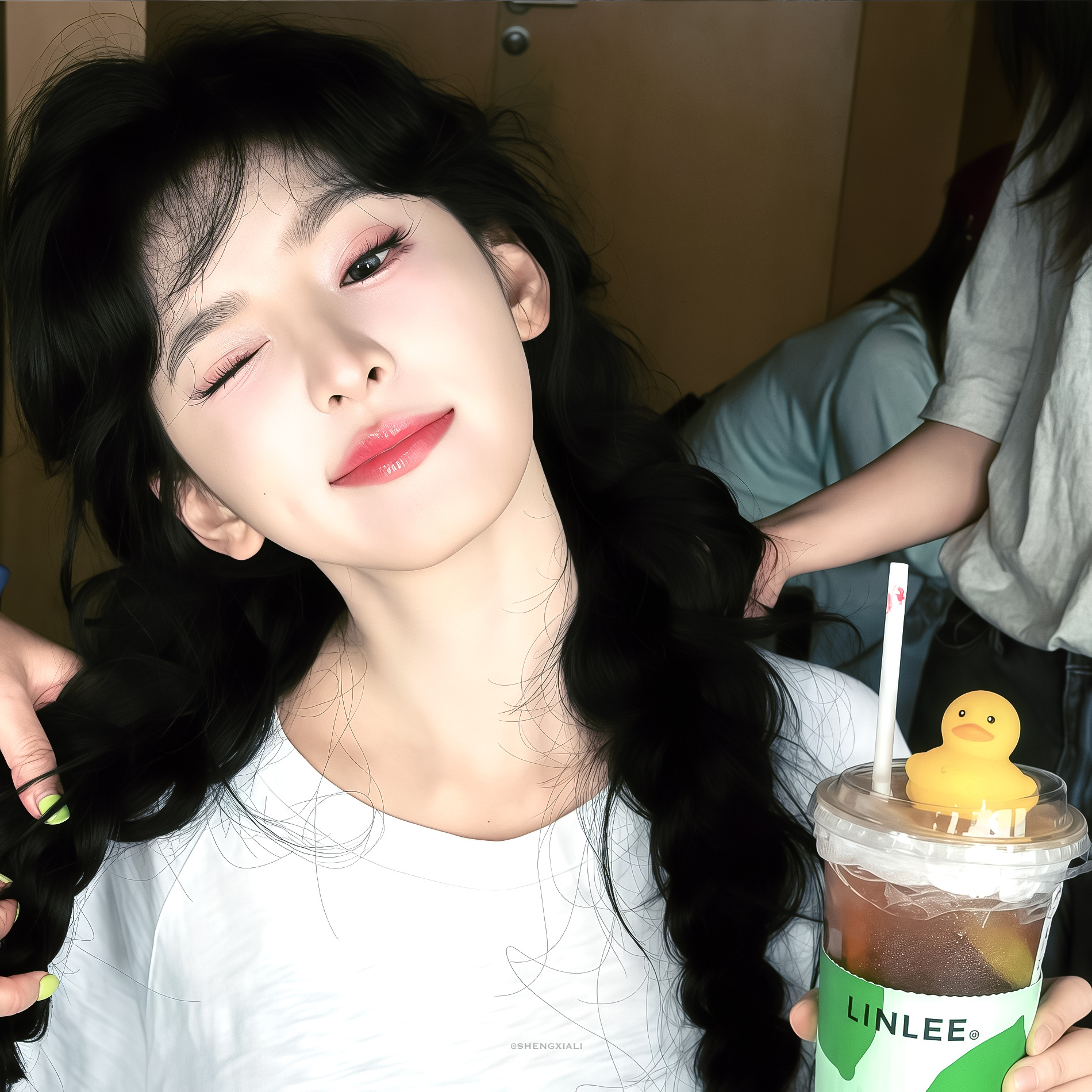 章若楠 🥨🥤🌼近期日常头像更新～ 
