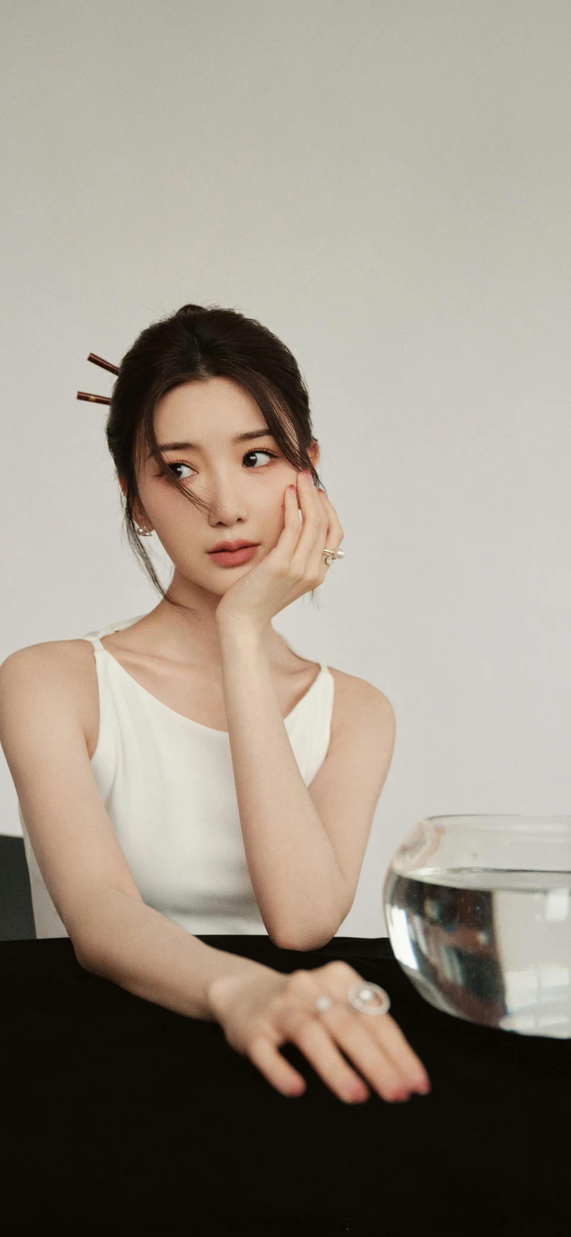 毛晓彤筷子盘发唯美浪漫写真 ​​​