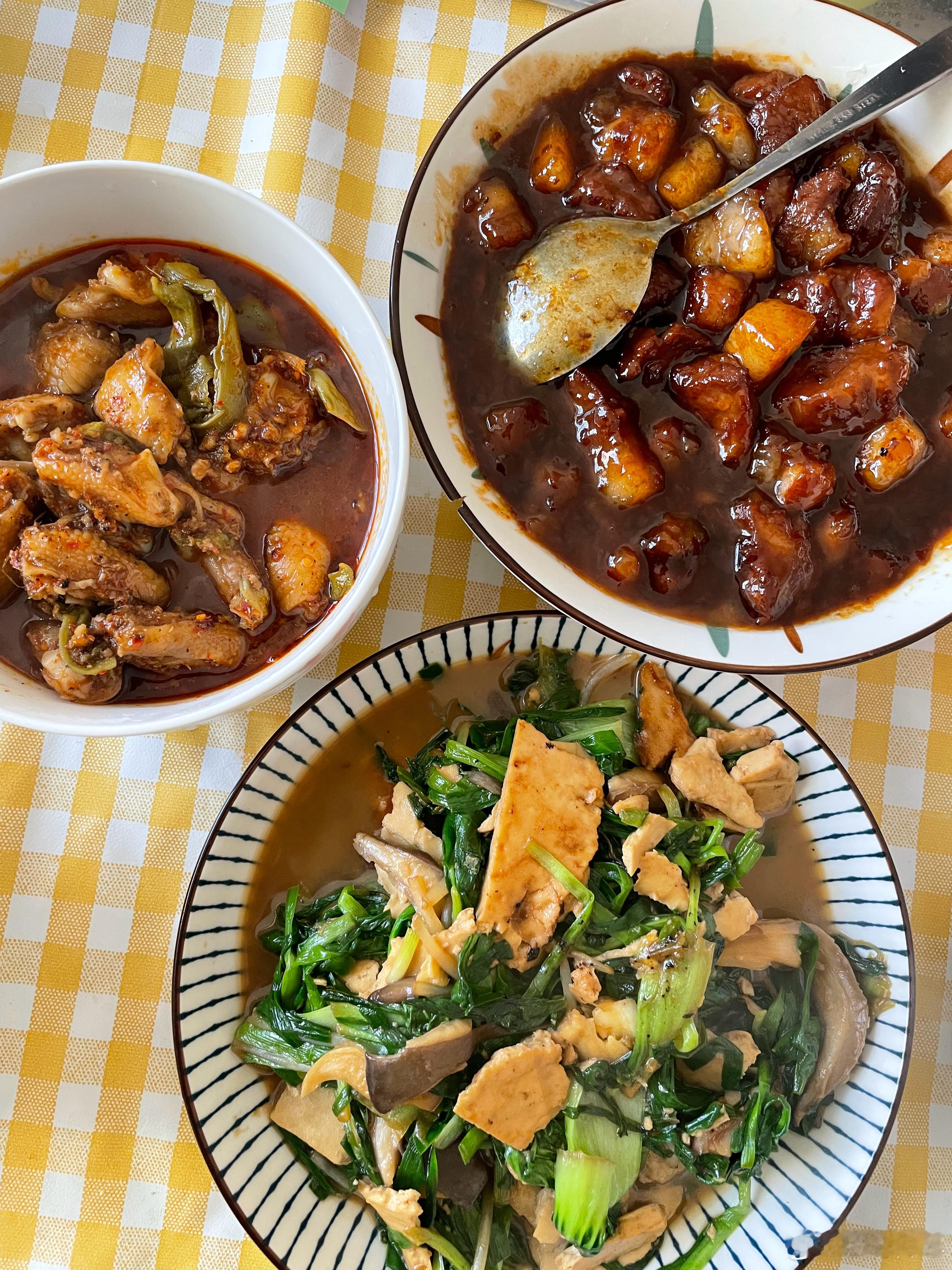 午餐一顿午餐午餐