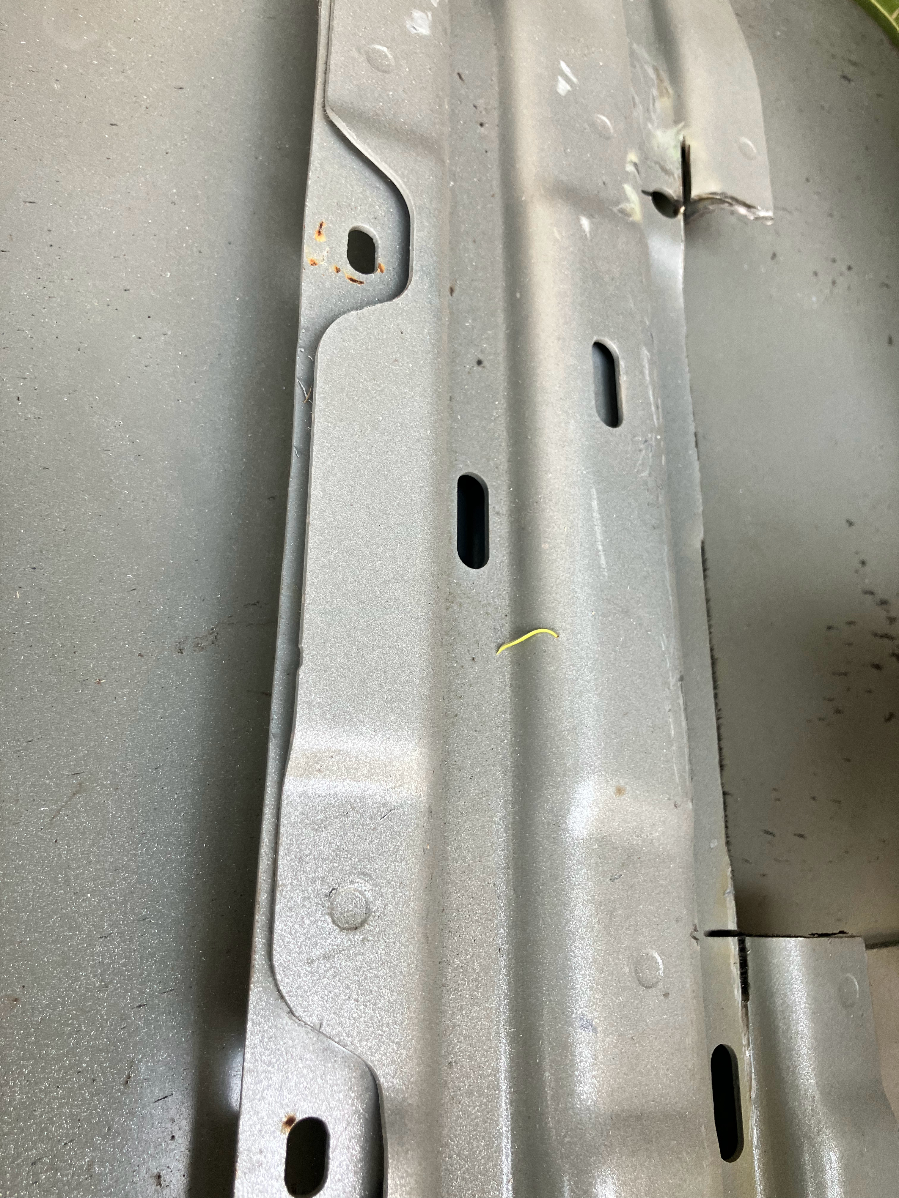 享界防撞梁用了两层！ 